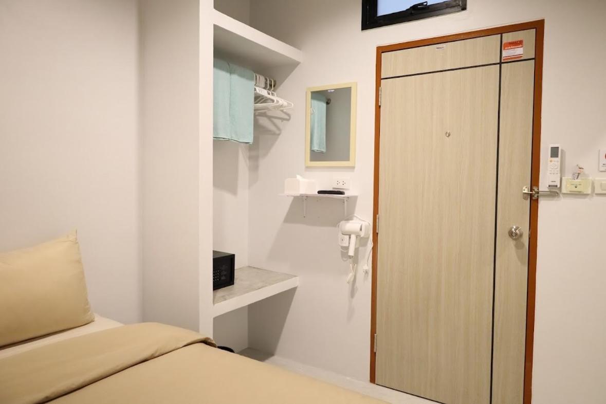 بيت شباب Y House Patong المظهر الخارجي الصورة