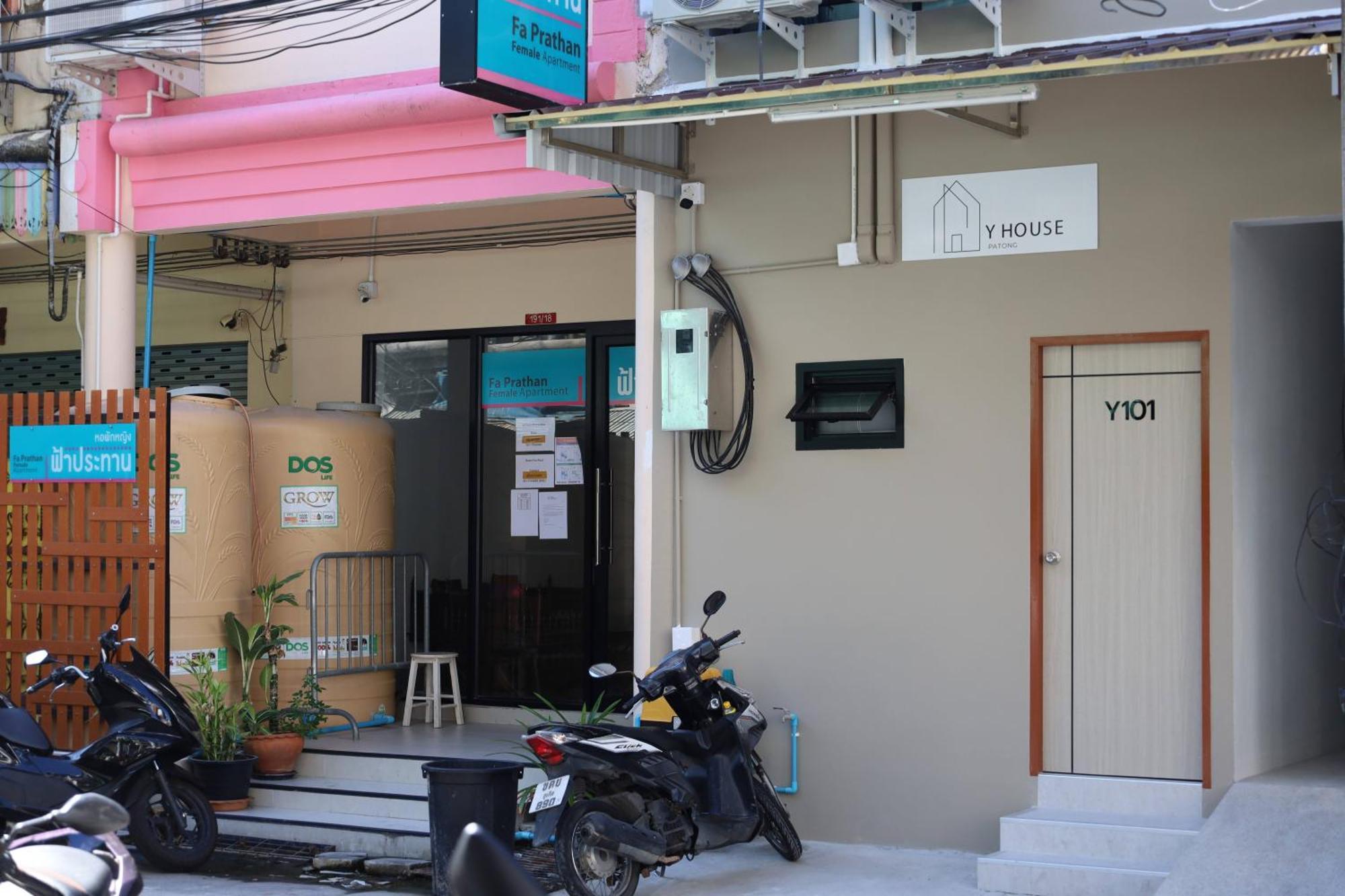 بيت شباب Y House Patong المظهر الخارجي الصورة